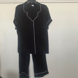 🆕Women's Black Pajama Set with White Trim